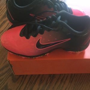 Youth girls softball cleats size 2.5